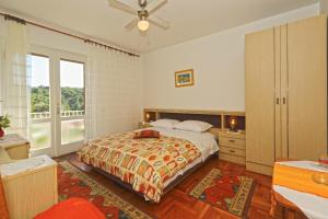 Apartments & Rooms Zlatica Hvar