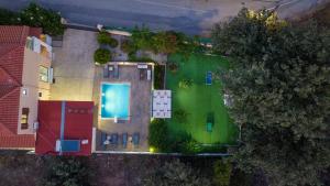 Villa Alex with private pool and jacuzzi