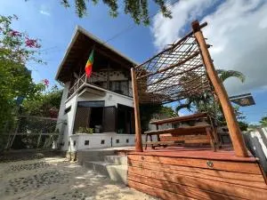 AFRO HOSTEL - Эль-Тотумо