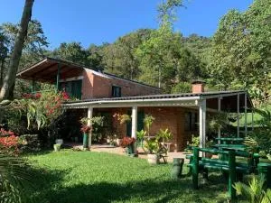 Cabaña de descanso cerca a Cali - Montelíbano