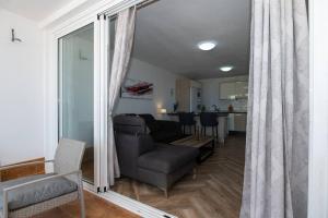 Modern 2 bed penthouse Américas centre of town with a pool and ocean views