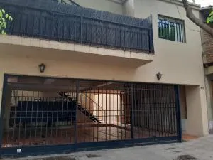 LA PARRA - Villa Hipódromo