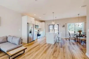 The Family Beach Hive - Callaway