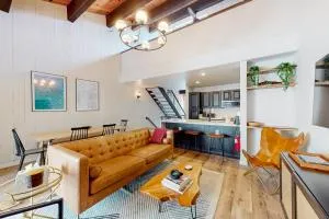 Modern Lake Tahoe Sanctuary - Kings Beach