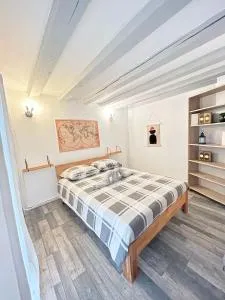 Maison Cosy , parking gratuit , 5 min aux Auxerre - Escamps