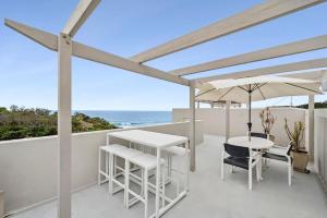 Ocean view unit with Private Rooftop