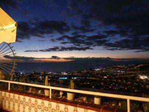 Apartamento con piscina climatizada y vistas