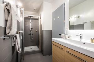 Appartements Cocon Sensuel - 50 Nuances - Les Cocons de Nath : photos des chambres