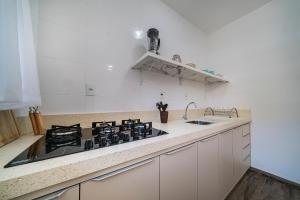 Apartamento 3 dormitórios - 50 metros da Praia de Bombinhas