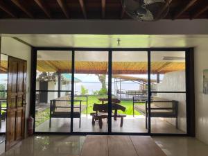 Angelitos Beach House Villa 1