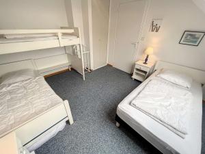Appartements Grand duplex en centre-ville avec vue, a 50m de la plage, ascenseur, et WIFI - FR-1-361-165 : photos des chambres