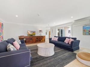 First Point Down by Discover Stradbroke