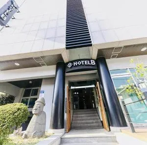Jeju B Hotel - Yŏndong-ni
