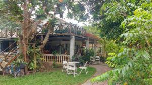 Vườn Nhà Ngoại Garden Homestay