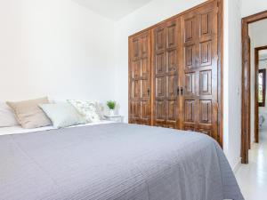 Casa con terraza, AA, barbacoa, wifi, parking a 500 m de la playa - ES-89-86
