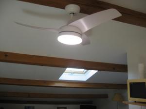 T 2 avec velux sous les combes de 34 m2