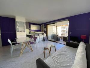 T3 Climatisé, Calme, Proche Plages et Commerces, Terrasse et Parking - FR-1-100-322