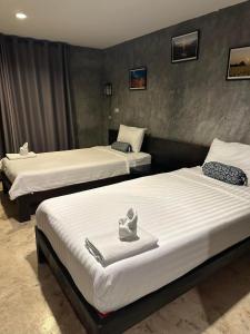 Come Moon Loft Hotel