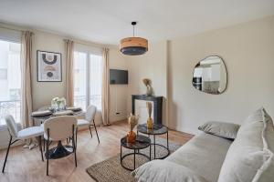 Apartment La Défense by Studio prestige