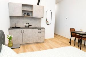 Central Station Apartment No3