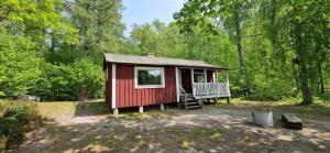 One-Bedroom Cottage (5 Adults) room in Långasjönäs Camping & Stugby
