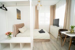 Central Station Apartment No6