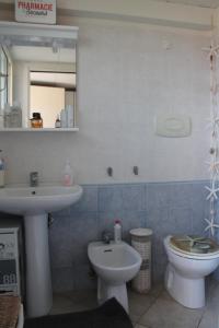 Appartements Appartamento 6 posti letto a 5 minuti dalla spiaggia : photos des chambres