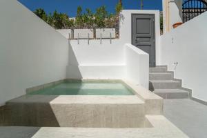 Nostos Apartments Fira