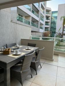 Luxuoso Flat Brisas do Lago Terraço Aconchegante