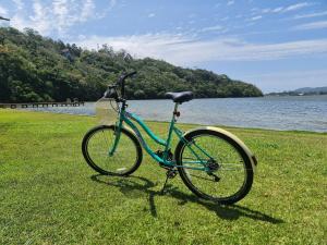 Completo apartamento em Resort na beira da lagoa