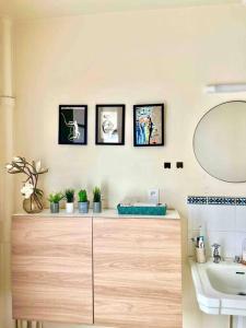 2-Bed Room Cosy Apartment - Central Location