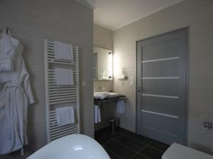 Hotels Hotel Le Cheval Blanc : photos des chambres