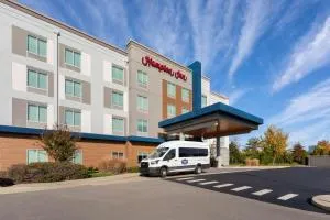 Hampton Inn by Hilton Nashville Airport Century Place - Una