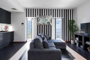 Panoramic River View Downtown With Terrace