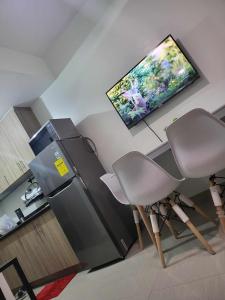 Shore 2 1Br Suite with Balcony within Mall of Asia Complex