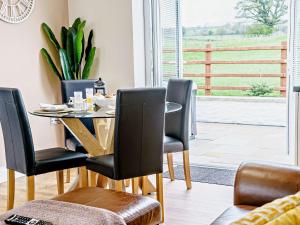2 bed in Aberaeron 75211