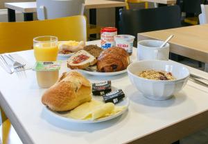 Hotels B&B HOTEL Frejus Roquebrune-sur-Argens : photos des chambres