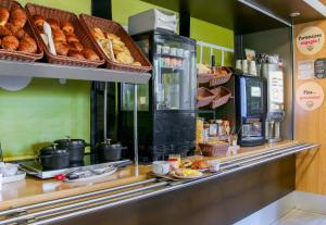 Hotels B&B HOTEL Frejus Roquebrune-sur-Argens : photos des chambres