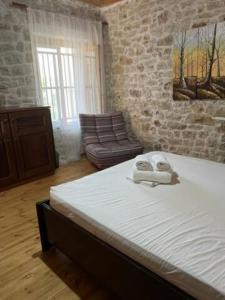 Polyxeni Apartments & Rooms