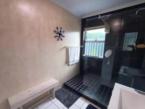 Studio Apartment room in 32 on Pringle