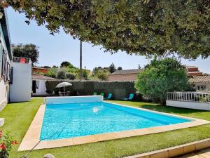Villa T3 avec Piscine, Jardin et Parking - Proche Plages et Commerces - FR-1-316-219