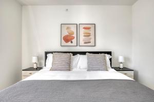 Bellevue 2br w Roof Gym pets nr Local Dining SEA-477