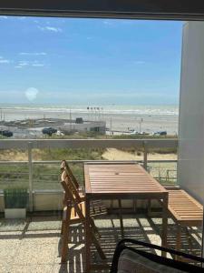 Appartements Beau studio renove, vue exceptionnelle Mer-Dune : photos des chambres