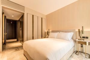 Daniels Five Palm 3BR with Maids Room