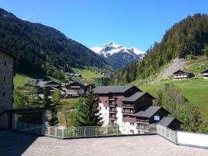 Appartement 2 pièces 4-6 pers, balcon, piscine, centre Arêches-Beaufort - FR-1-342-136