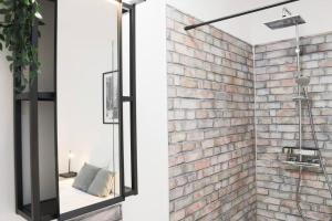 Appartements {Le Factory}, proche EuroAirport : photos des chambres