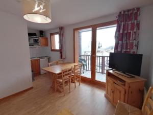 Appartement Saint-François-Longchamp, 3 pièces, 6 personnes - FR-1-635-68