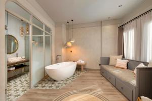 Suite Room with Bathtub  room in Casa SUR