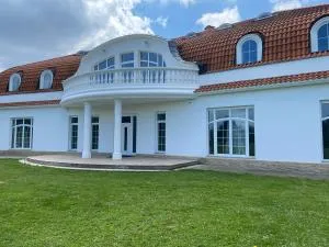 Diamond House - 波杰布拉迪