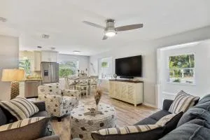 New Smyrna Beach Home Less Than 1 Mi to Beachand Main House - Chicken Island